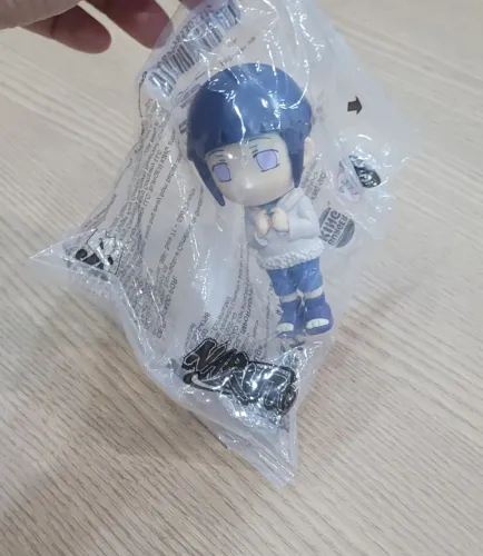 Boneco Lacrado Hinata da Coleção Naruto Burger King 2025