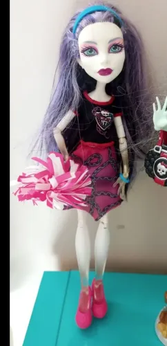 Monster High - Spectra (Negocio)