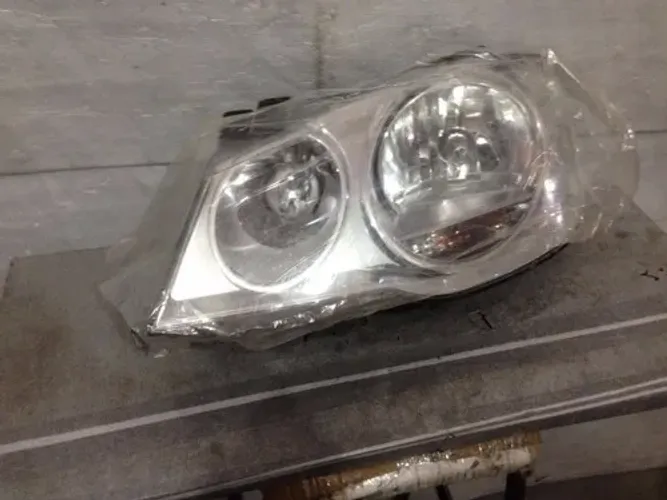 Farol Volkswagen Golf 2008 A 2012 Novo Original 16072307