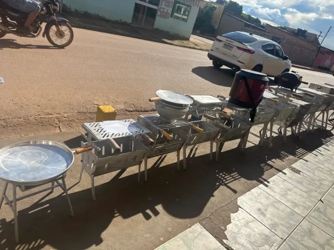 CHURRASQUEIRAS DE ALUMÍNIOS