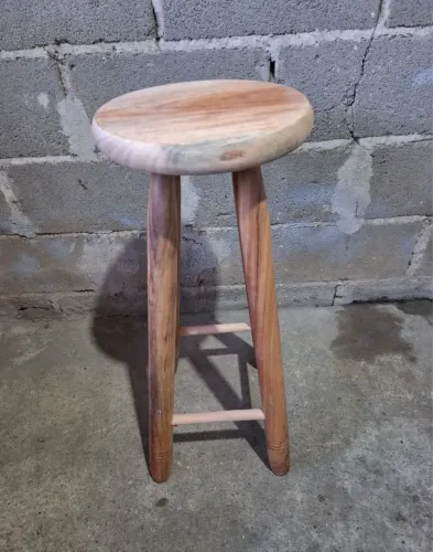 Bancos rústicos 70cm de altura novos
