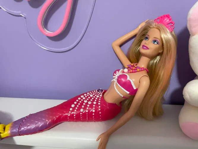 Barbie Lumina sereia das pérolas