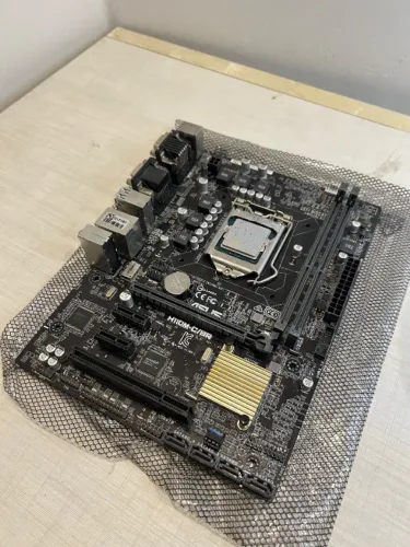 Placa mãe H110M-C/BR - DDR4 (Envio OLX Pay)