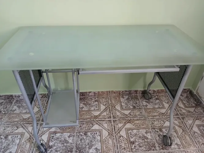 *BAIXOU PARA VENDER LOGO* Mesa de escritório/computador