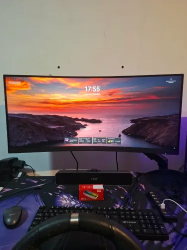 Monitor Gamer Curvo AOC AGON QUAD 34" Ultrawide WQHD 180Hz 0,5ms Base Ajustável U34G4C