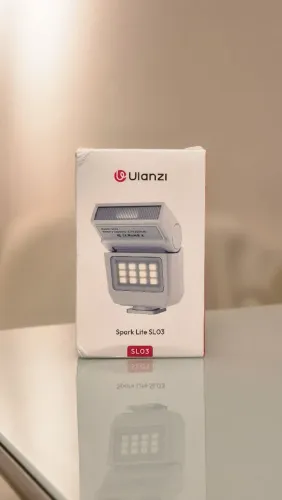 Flash/Luz de LED Ulanzi Spark Lite SL03