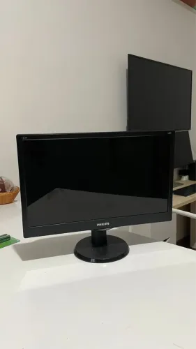Monitor Philips LED 16,5? - Ótimo estado