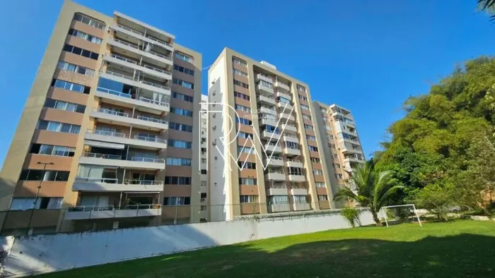 Apartamento com 3 dormitórios para alugar, 86 m² por R$ 3.900/mês - Itaigara - Salvador/BA