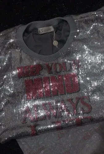 Blusa lantejoulas prateadas cropped carmen steffens (cs young)