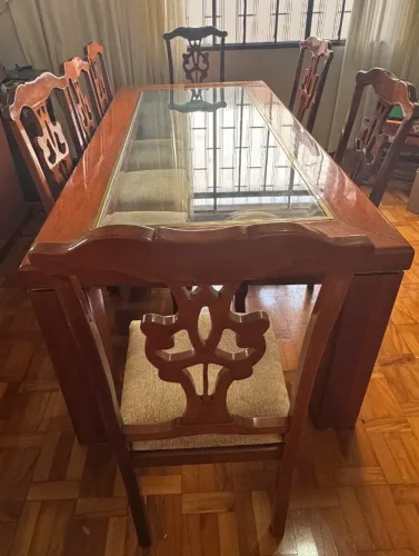 Conjunto Sala de Jantar Mogno Mesa 8 Cadeiras Clássico