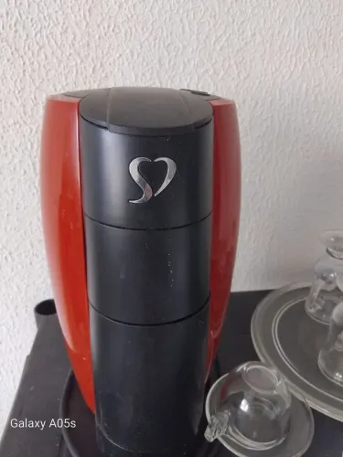 Máquina de café expresso 3 corações