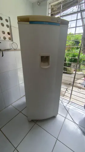 Geladeira 380L Consul