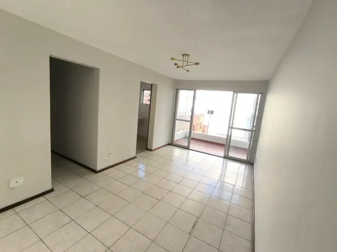 02 Quartos, 75 m², Garagem Coberta, Ed. Cristina, CSA 02, Taguatinga Sul