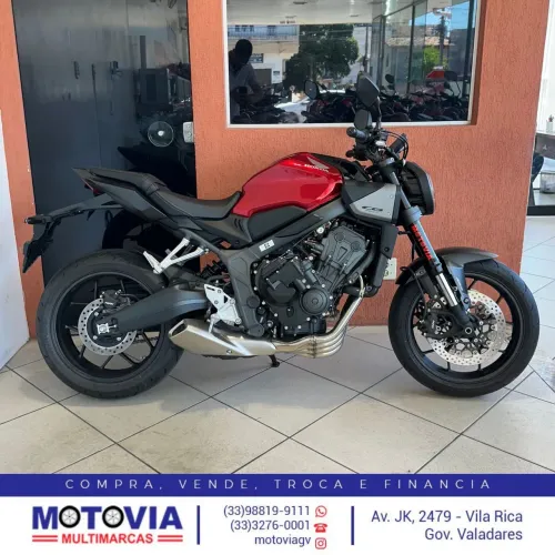 CB 650R E-CLUTCH 2026, 700km!!!