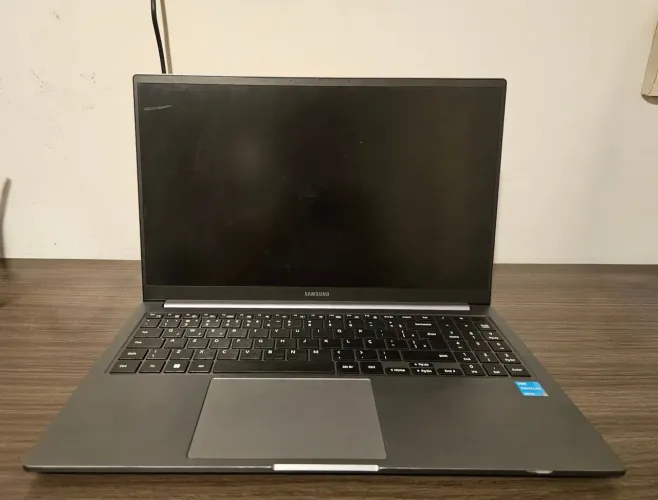 Samsung Galaxy Book 4 2025 - peças