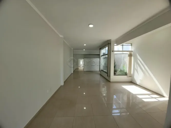 Casa Comercial para alugar no bairro Residencial Jaguari em Americana/SP