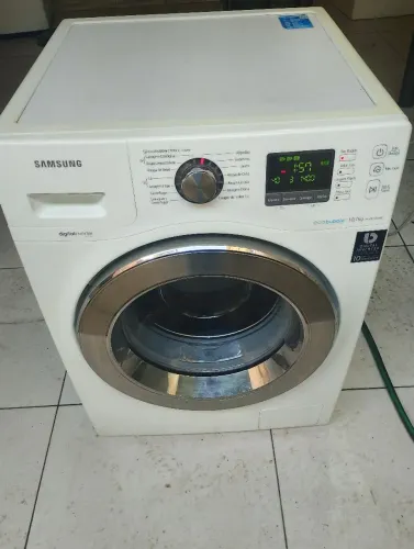 Maquina de lavar roupa 