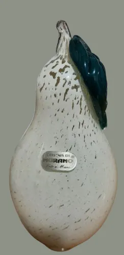Escultura em murano com selo de autenticação.