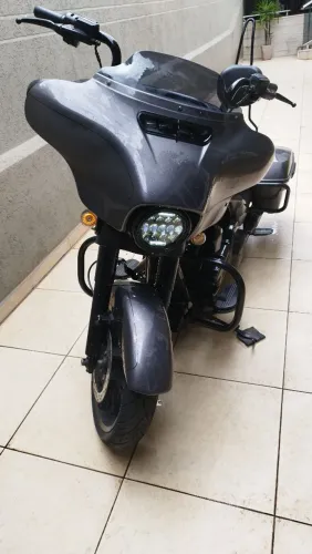 Harey Street Glide Especial