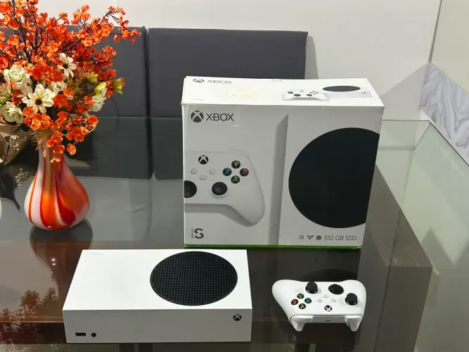 Microsoft Xbox Series S 512gb Standard Cor Branco