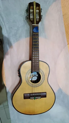 Vendo cavaquinho