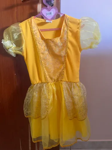 Fantasia Bela e vestido Junina
