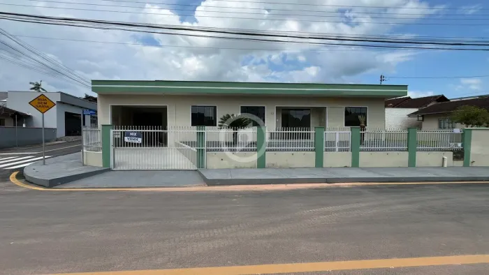 Casa à venda no bairro Imigrantes - Guaramirim/SC