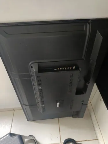 Tv LG retirar peças