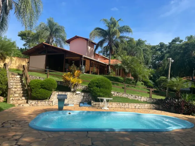 CASA DE CINEMA EM FRENTE AS LAGOAS NO SERRA MORENA, JABOTICATUBAS