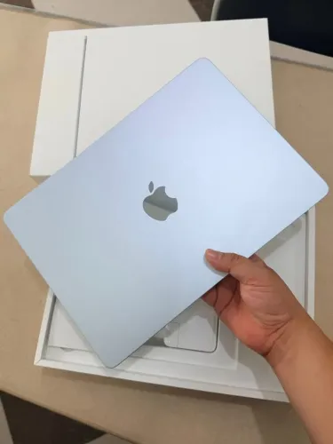 MacBook Air M4 16GB/256GB