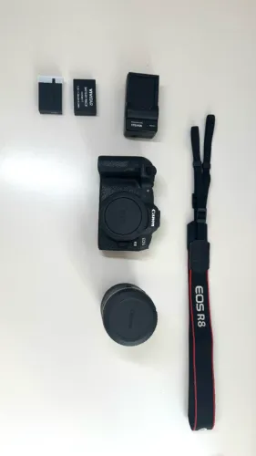 Canon EOS R8 + Lente Kit RF 24-50mm ? Seminova, menos de 1 ano de uso