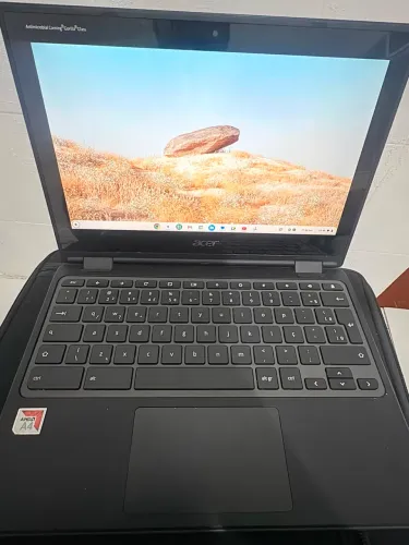 Chromebook Acer com tela touch
