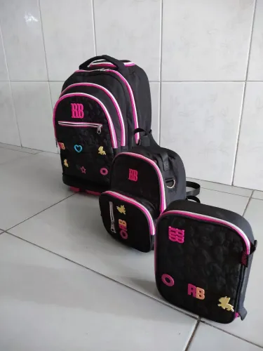 Kit Original Mochila Rodinha Rebecca Bonbon + Lancheira + Estojo 