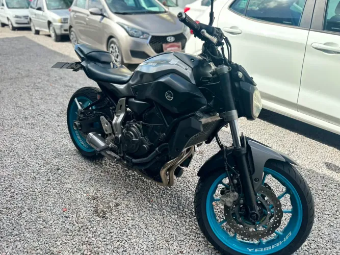 Moto Mt Yamaha 
