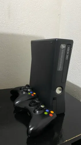 Xbox 360 bloqueado com Fifa 15 e GTA 5