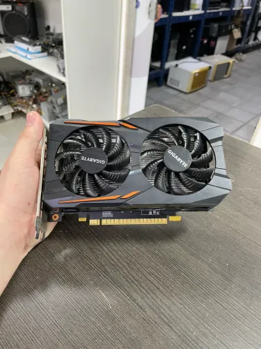 GTX 1050 TI Overclocada de fábrica