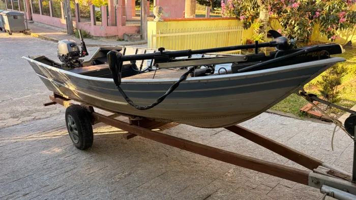 Vendo lancha completa