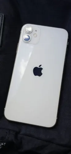IPHONE 11 BRANCO BATERIA 100% ?