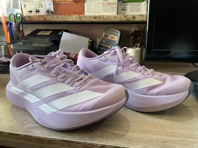 Tênis Adizero lilás