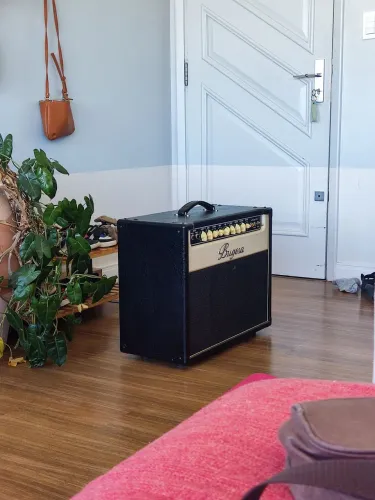 Amplificador Bugera V22