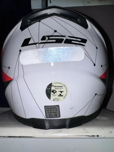 Capacete LS2 modelo FF358