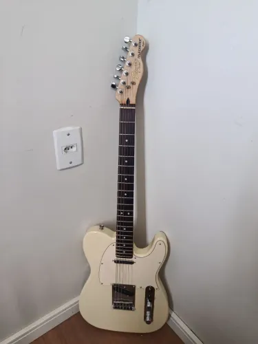 Squier Telecaster Indonésia Custom