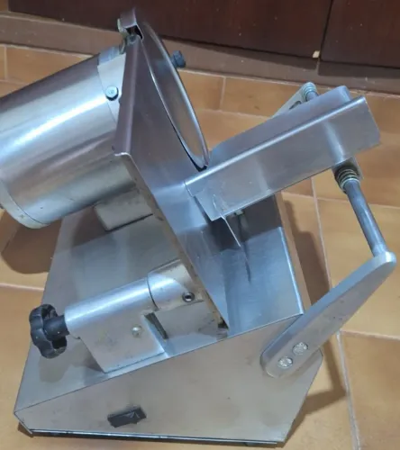 CORTADOR ELÉTRICO DE FRIOS ARBEL