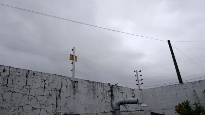 Cerca elétrica com 04 fios