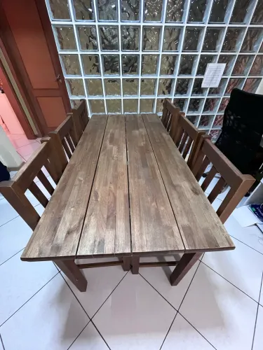 Mesa 6 lugares em madeira