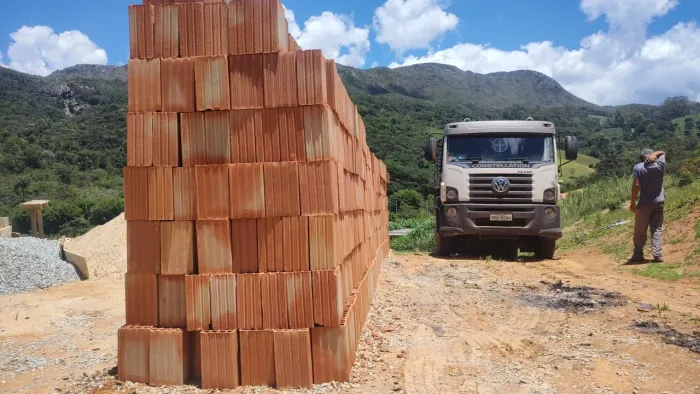 Tijolos. Apartir de 1110,00 milheiro