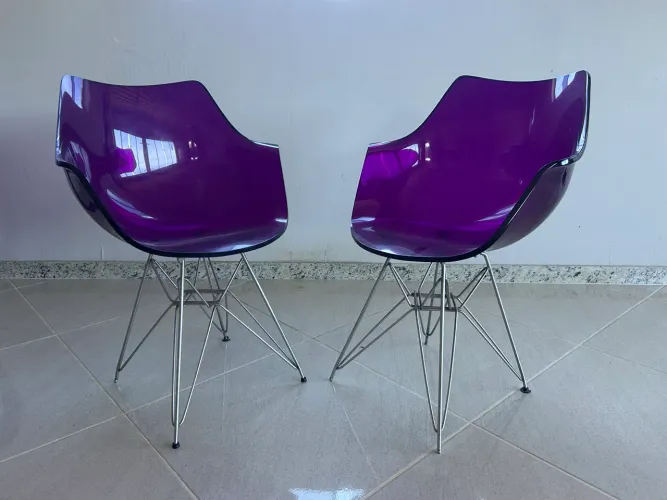 Cadeira acrílico 
