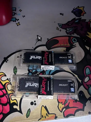 Memória RAM 8GB DDR4 Kingston Fury Beast 3200MHz