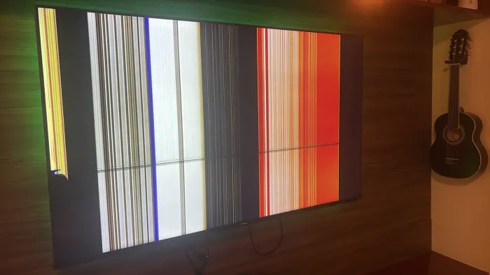 SUCATA - TV LED 60? - HISENSE