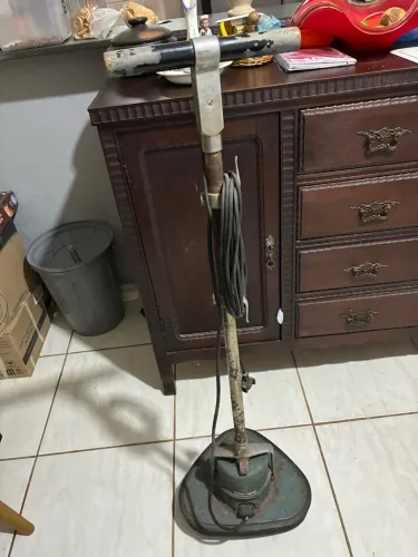     Enceradeira Antiga Vintage - Ideal para Colecionadores